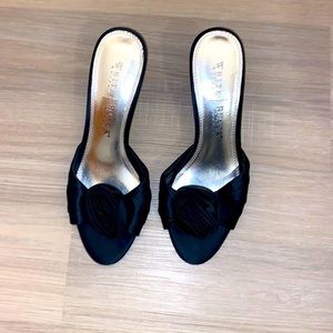 WhBM kitten heels